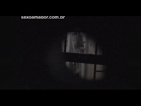 ❤️ Blondie estas sekrete filmita fare de najbara voyeur kaŝita malantaŭ kavaj brikoj ☑ Anala video ĉe porno eo.sexflashgame.ru ❤
